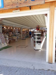 huzurlu mavi çeşme alaçatı çatladı kapı1