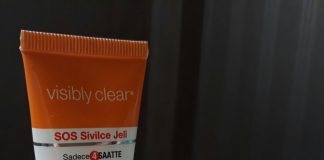 Neutrogena Visibly Clear Sos Sivilce Jeli Neutrogena Visibly Clear Sos Sivilce Jeli Nasıl Kullanılır ?